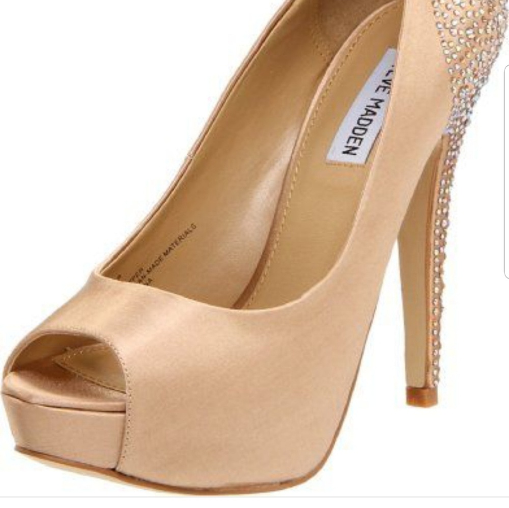 Steve Madden Playy-r pumps